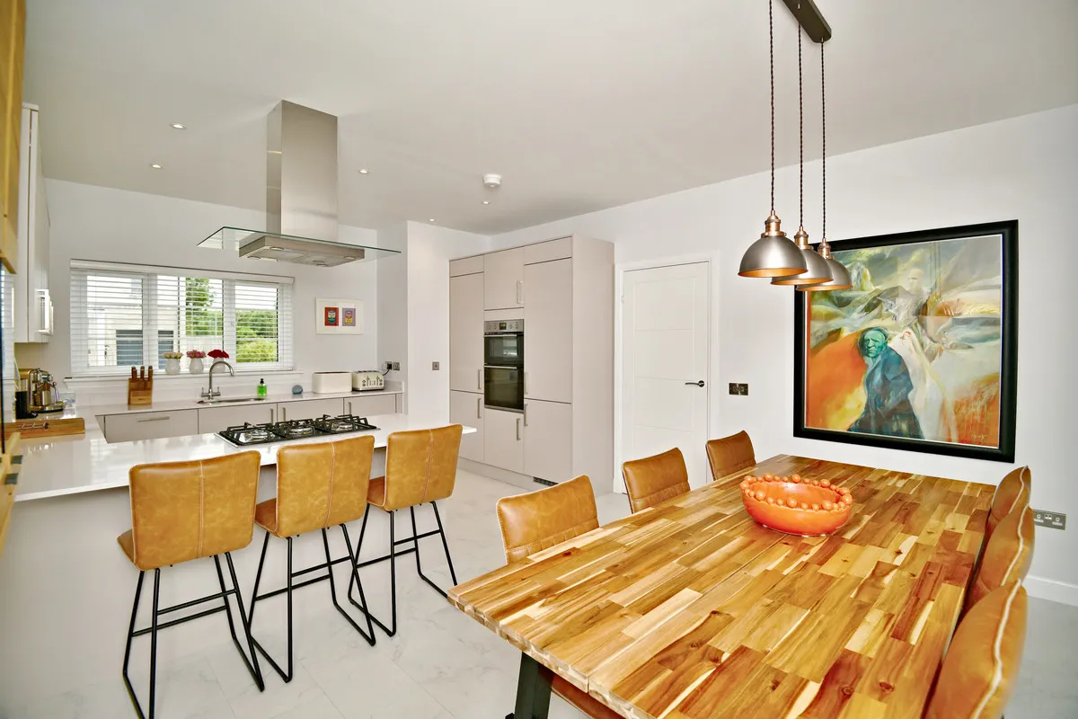 Westwood Court, Irvine, KA11, photo 5