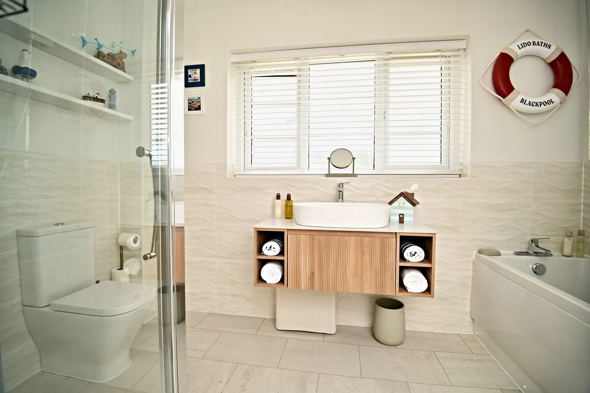 Westwood Court, Irvine, KA11, photo 19