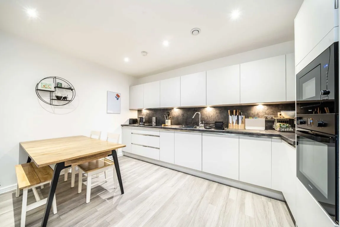 Selbourne Avenue, TW3, photo 4