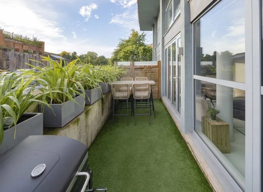 London Road, Brentford, TW8, photo 5