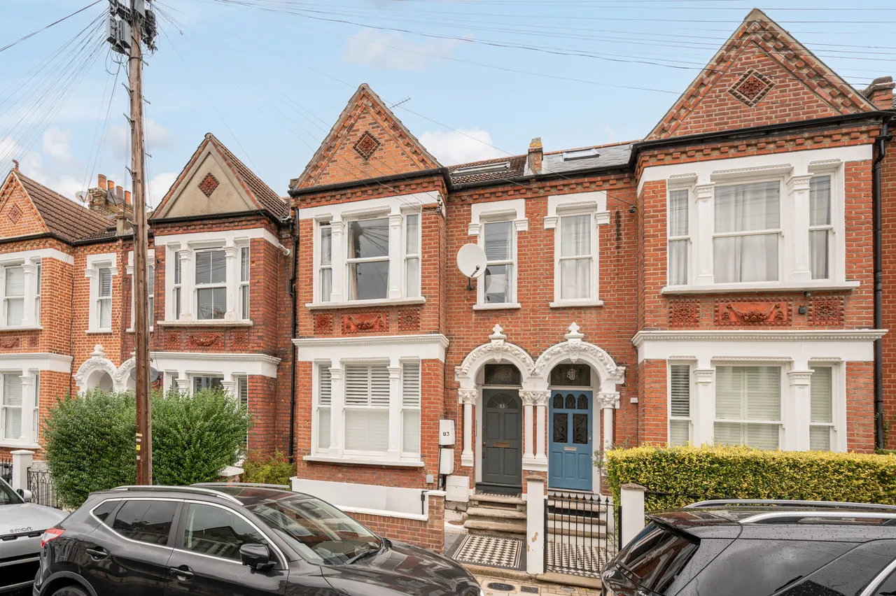 2 bed flat for sale — Flat 1, 83 Kingscourt Road, London