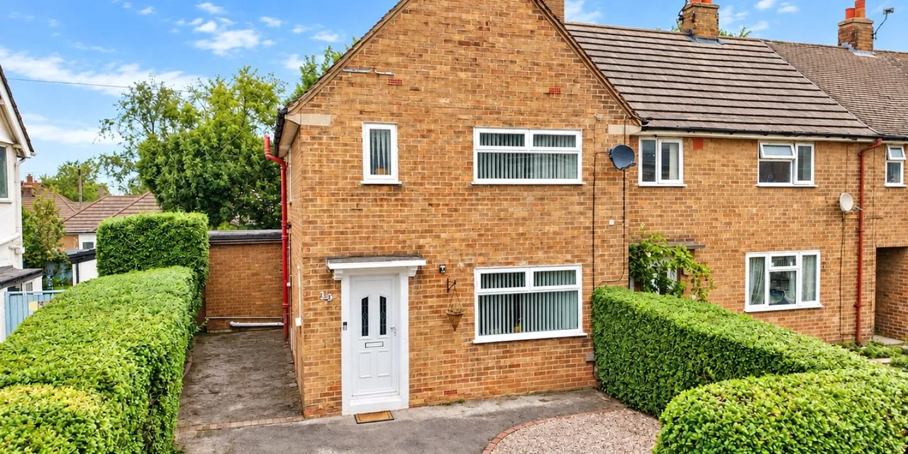 2 bed house for sale, Bridgenorth Road, Wirral, CH61