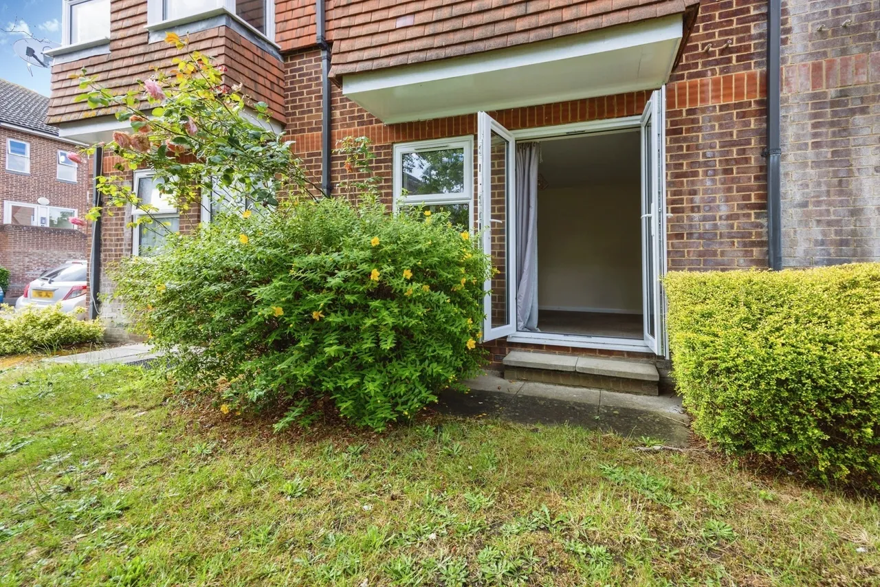 Josephs Road, Guildford, GU1, photo 12