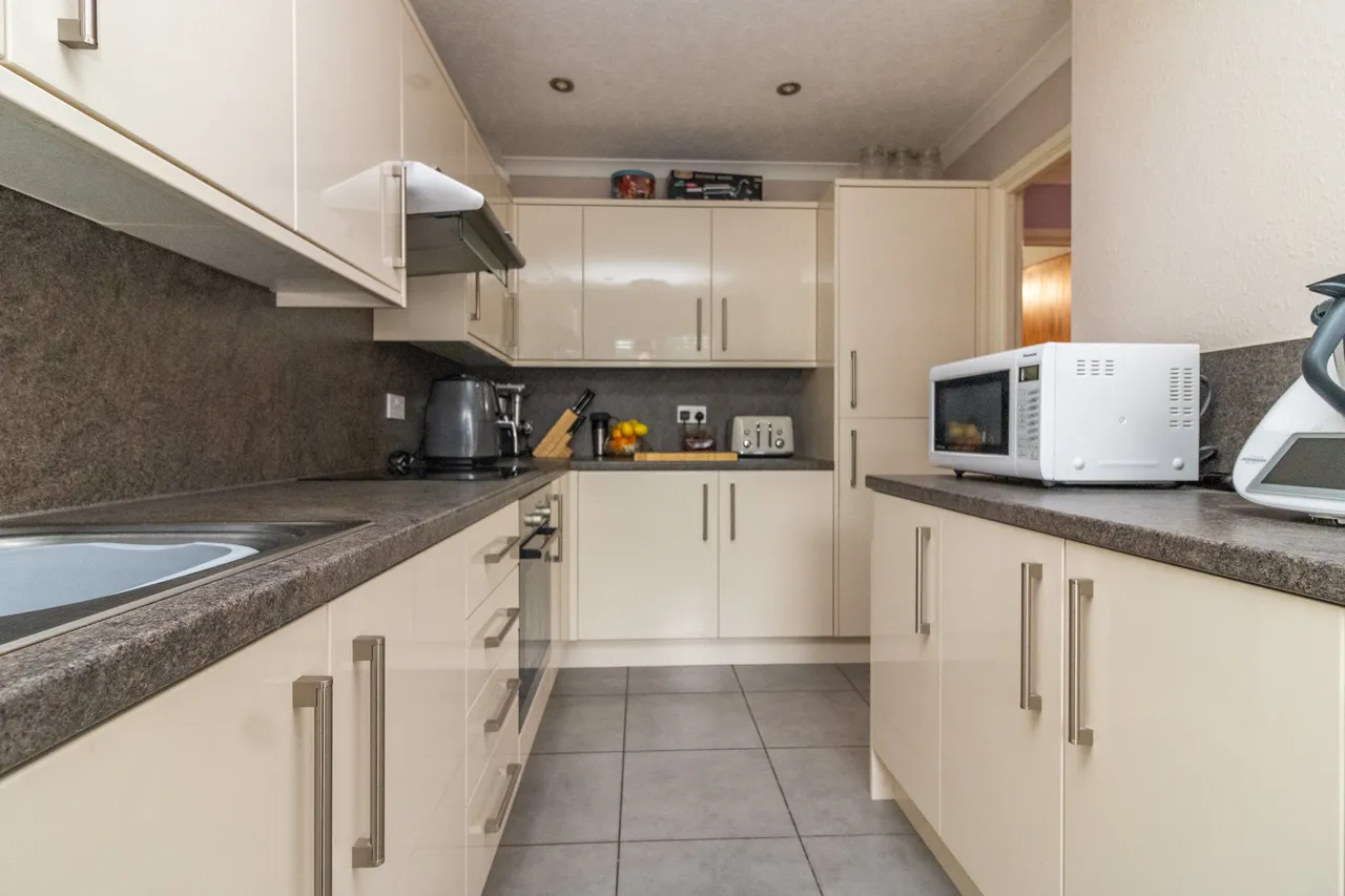 Fern Close, Thurnby, Leicester, Leicester, LE7 9QJ, photo 3