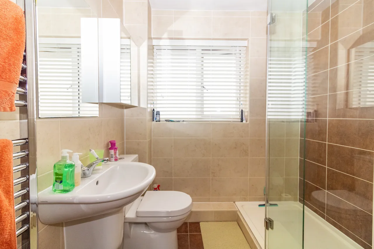 Fern Close, Thurnby, Leicester, Leicester, LE7 9QJ, photo 9