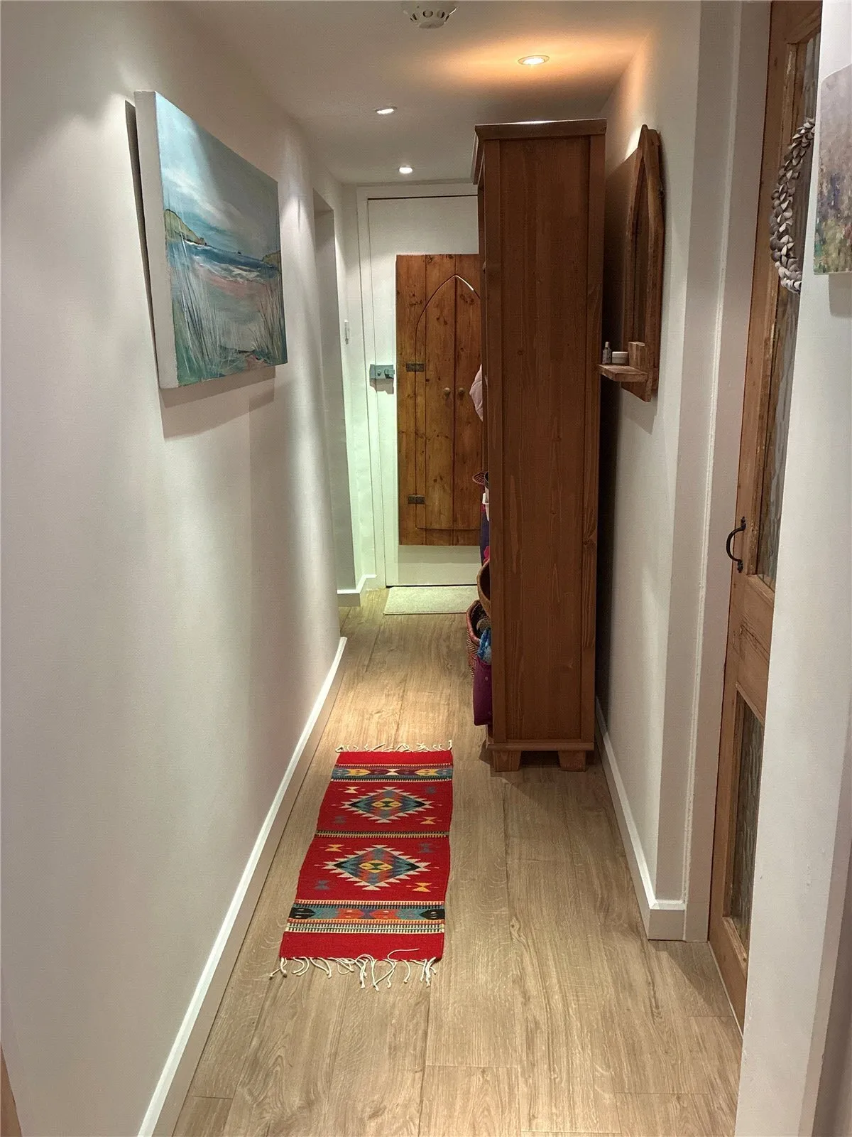 Portsmouth Road, Esher, KT10, photo 7