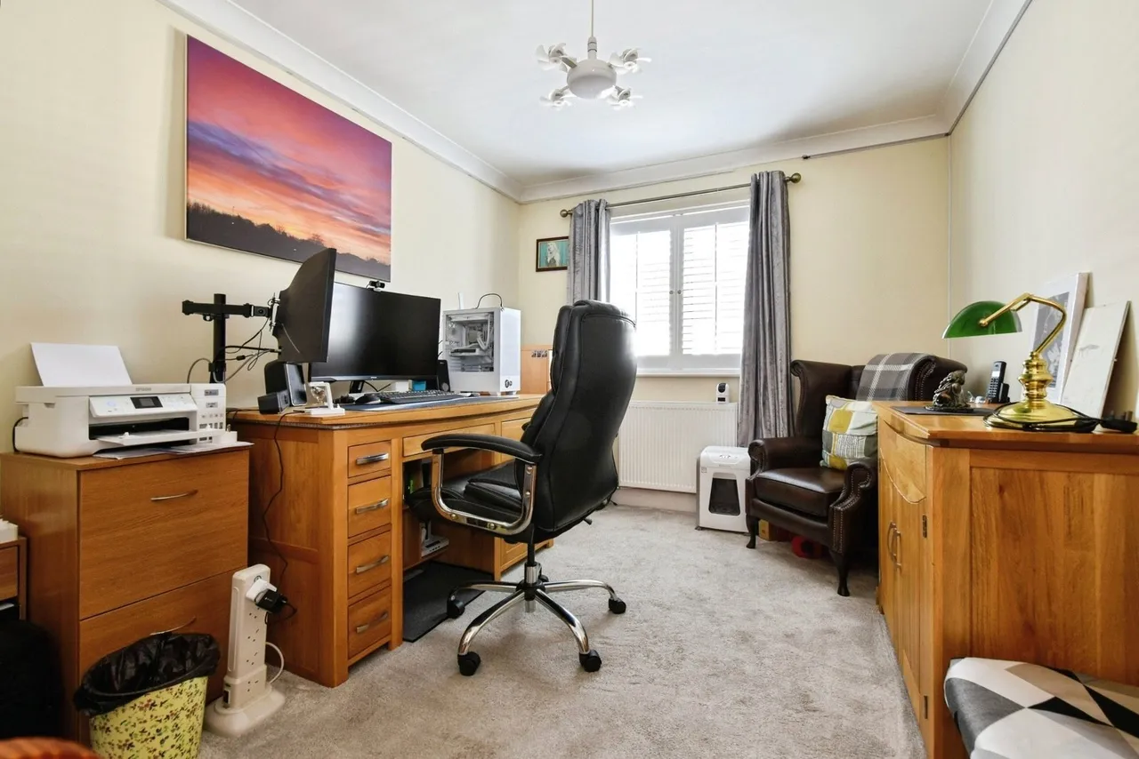 Betws Road, Ammanford, SA18, photo 12