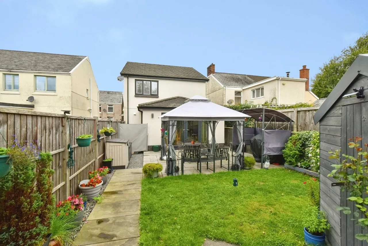 Betws Road, Ammanford, SA18, photo 13