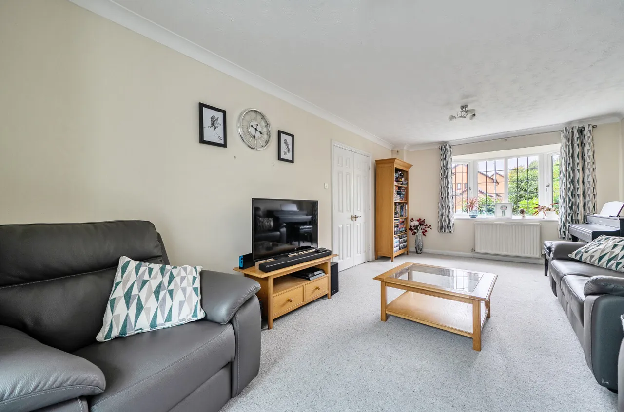 Manor Park Drive, Finchampstead, RG40, photo 9