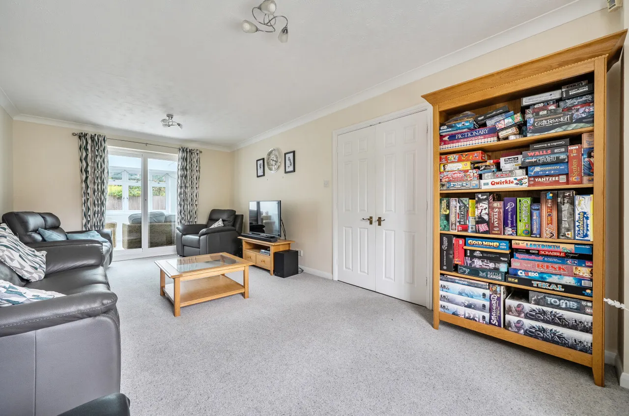 Manor Park Drive, Finchampstead, RG40, photo 10