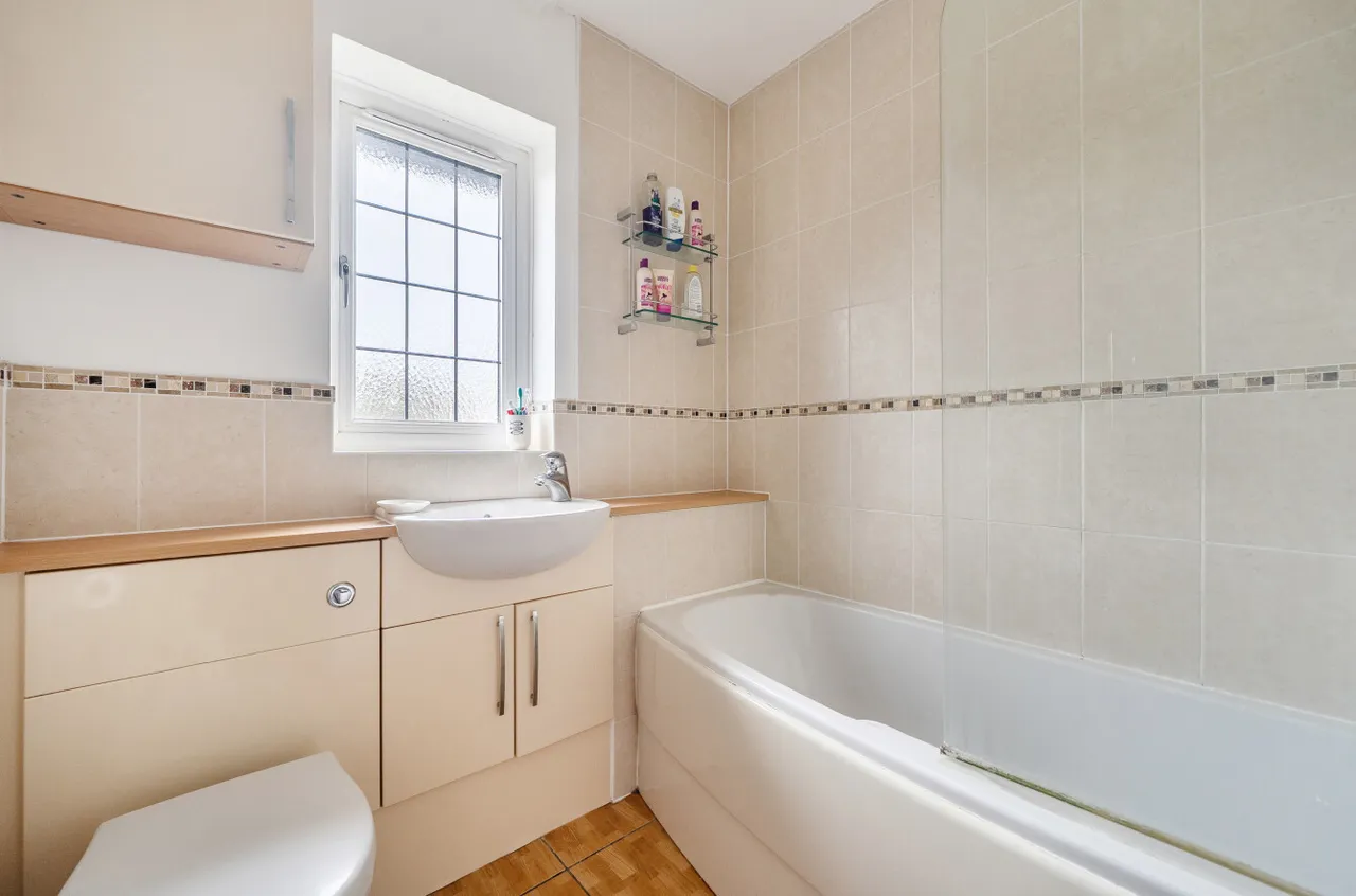 Manor Park Drive, Finchampstead, RG40, photo 25