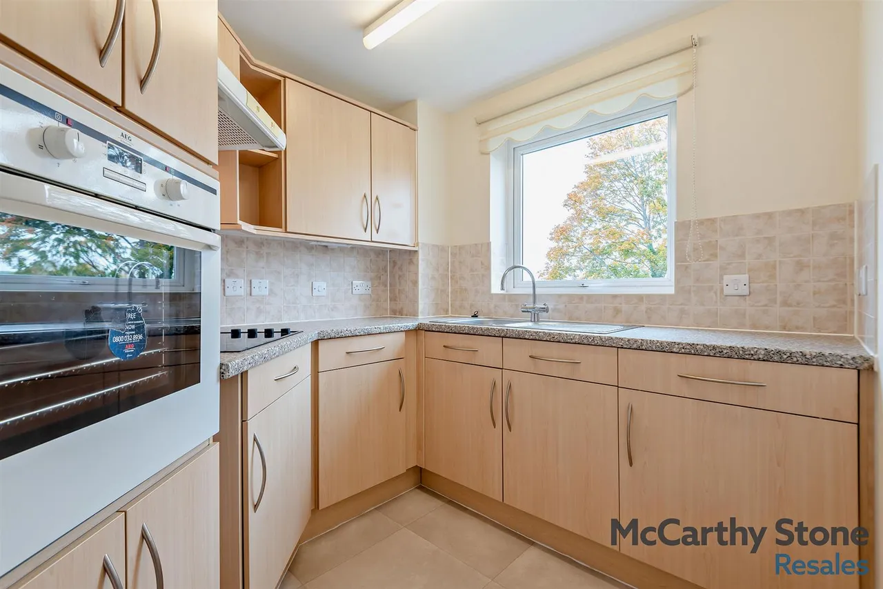 Western Avenue, Newbury, RG14, photo 5