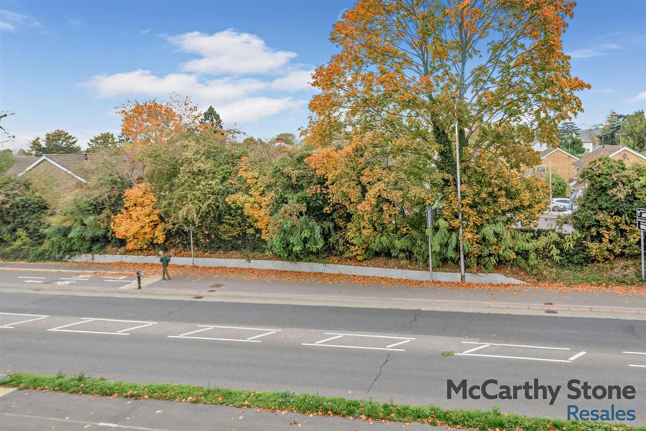 Western Avenue, Newbury, RG14, photo 17