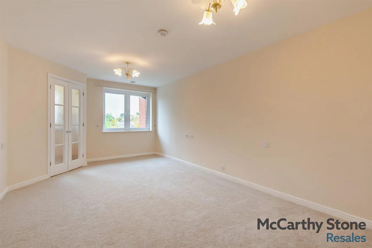 Western Avenue, Newbury, RG14, photo 2