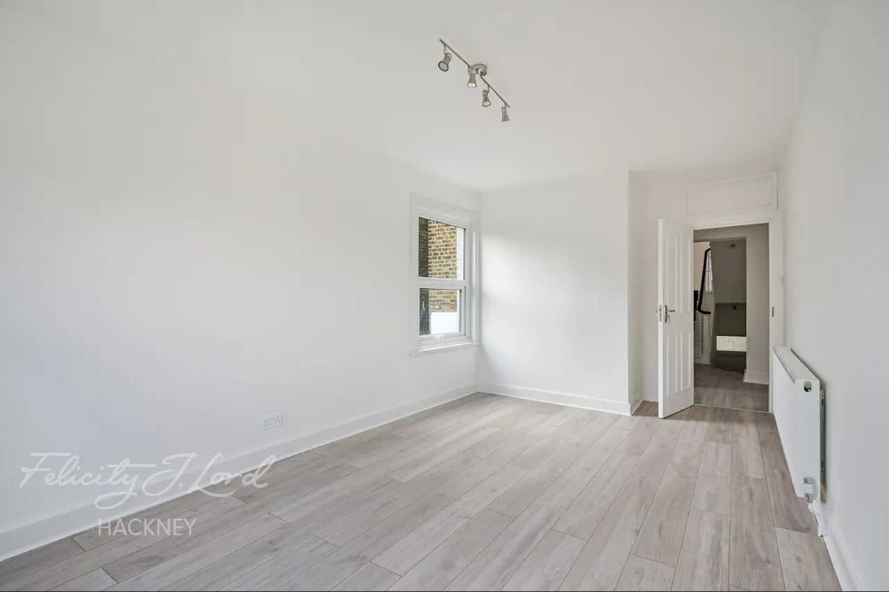 Elrington Road, photo 11