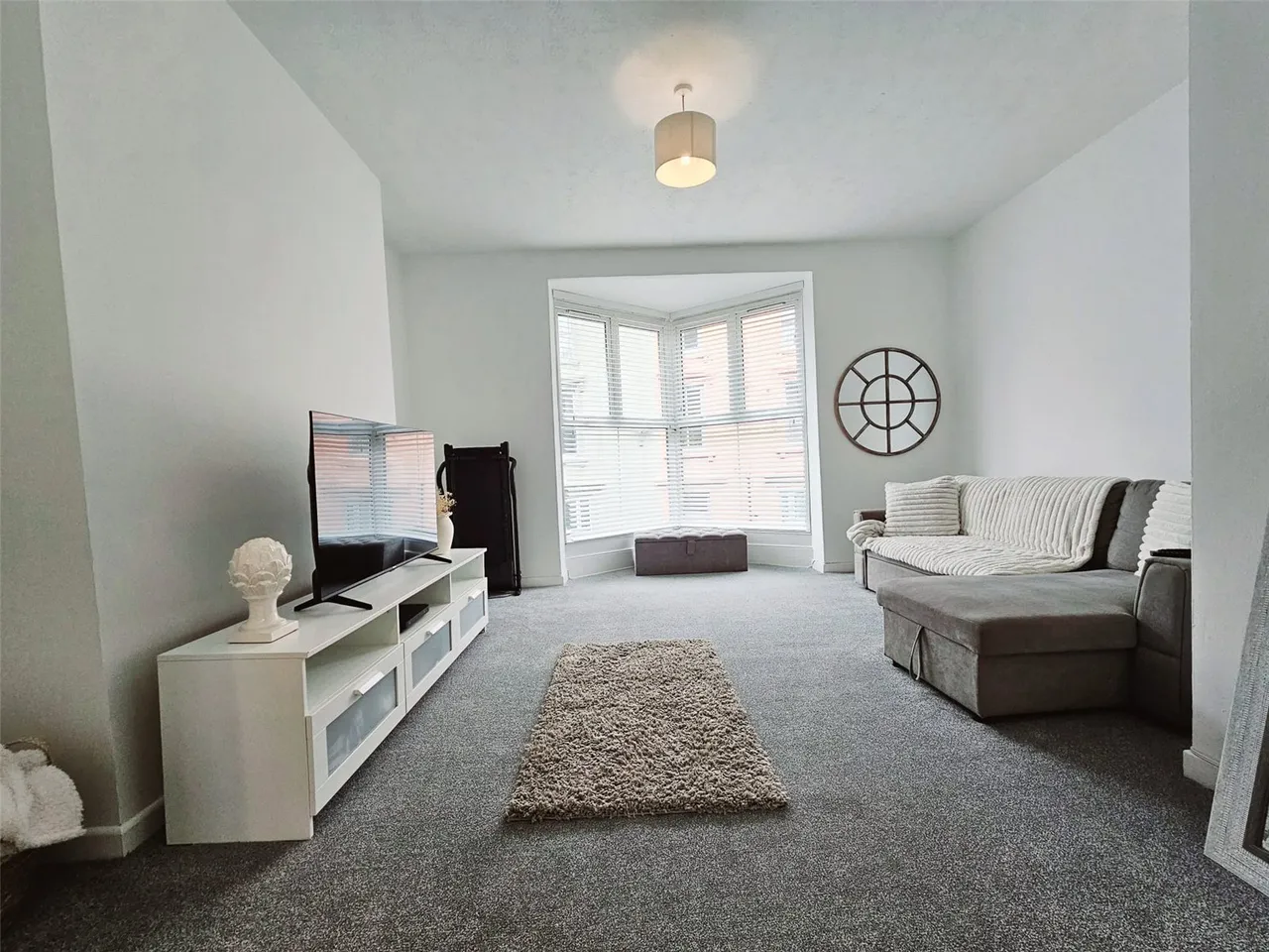 1 bed flat to rent, Castle Street, Builth Wells, LD2