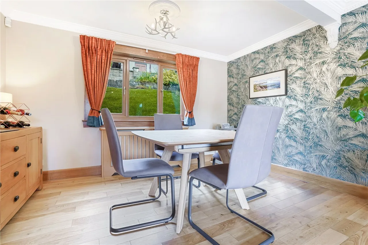 Falkirk Road, Larbert, Stirlingshire, FK5, photo 8