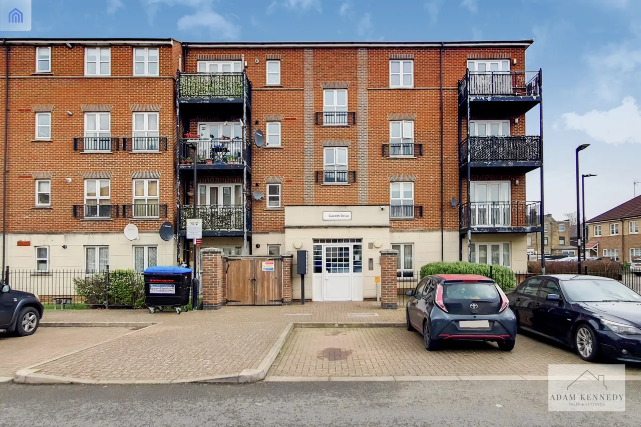Flat 1, 11 Gareth Drive, Edmonton, London, N9 9GB, photo 7