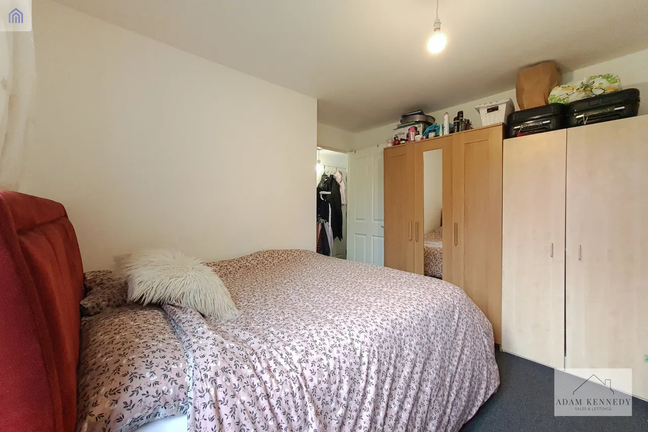Flat 1, 11 Gareth Drive, Edmonton, London, N9 9GB, photo 10