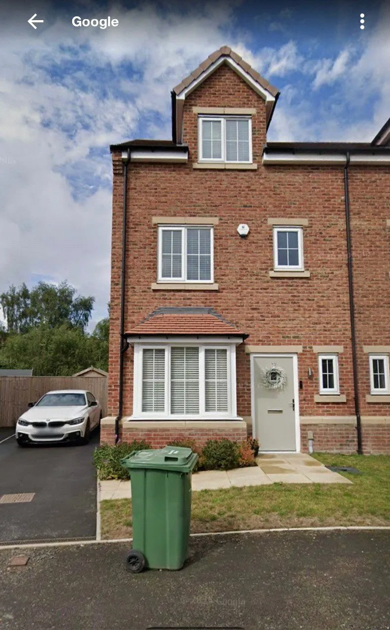4 bed house for sale — Park Hill Way, Wakefield, West Yorkshire, WF1