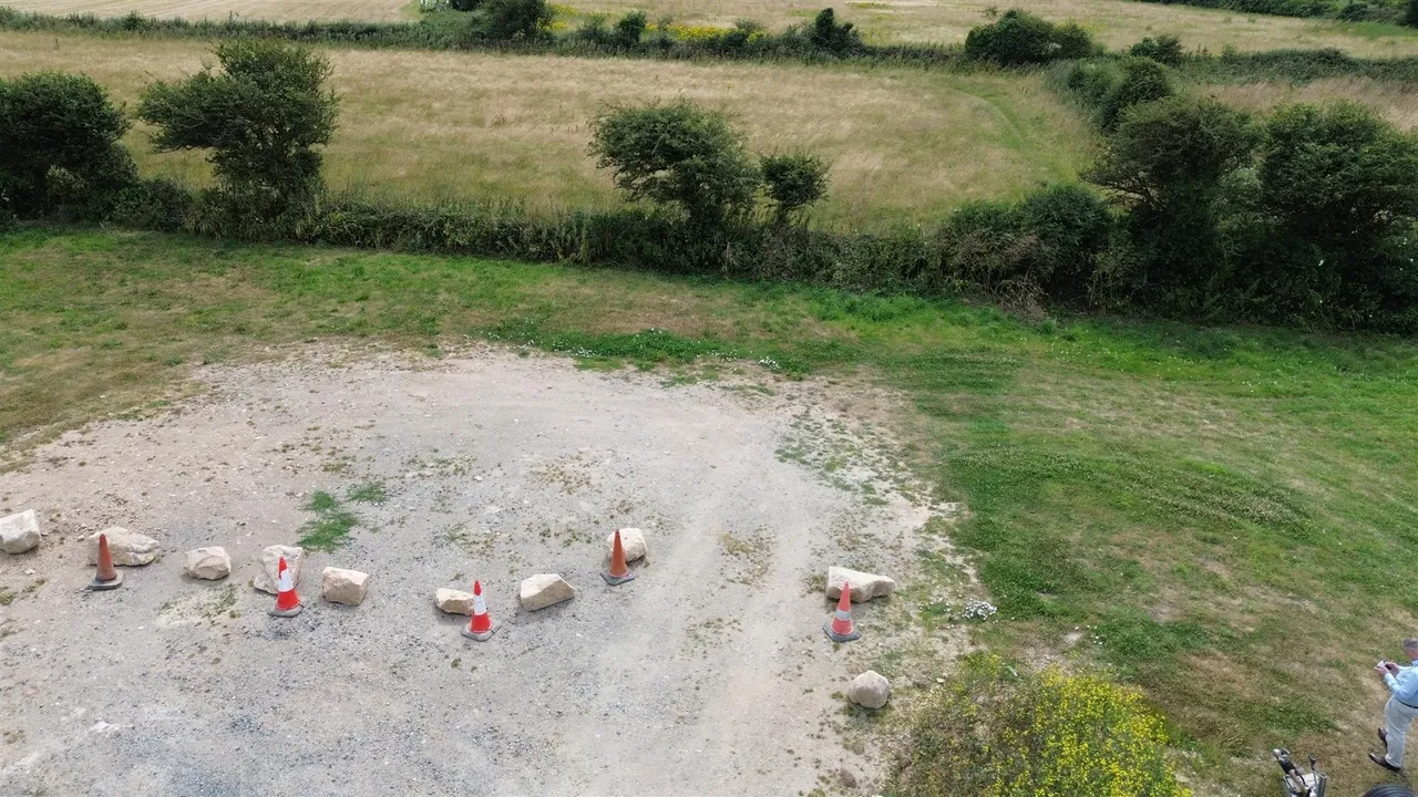 Turnpike Road, Connor Downs, TR27, photo 5