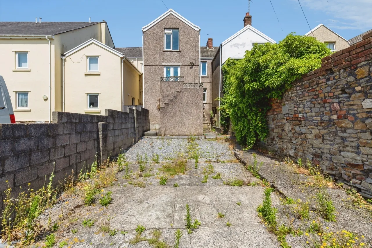 Murray Street, Llanelli, SA15, photo 16