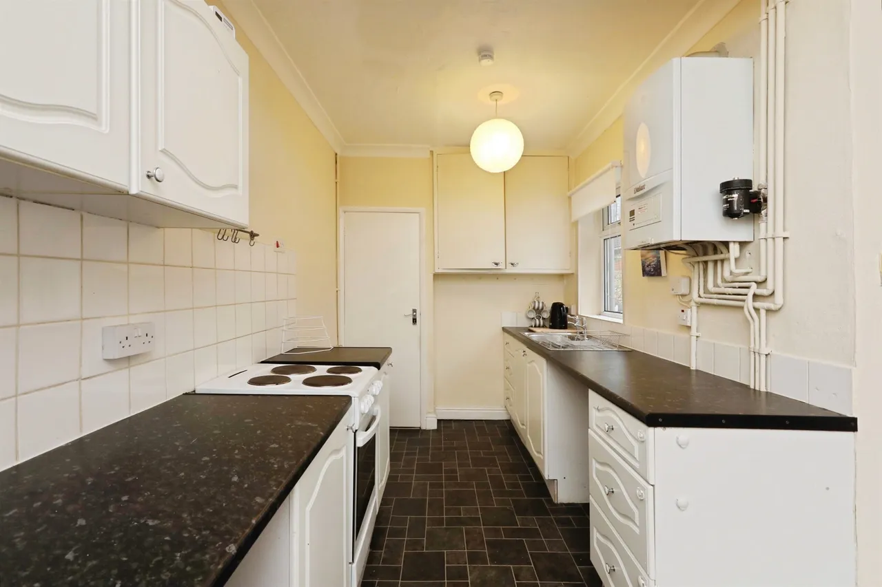 Welbeck Street, Whitwell, S80, photo 4