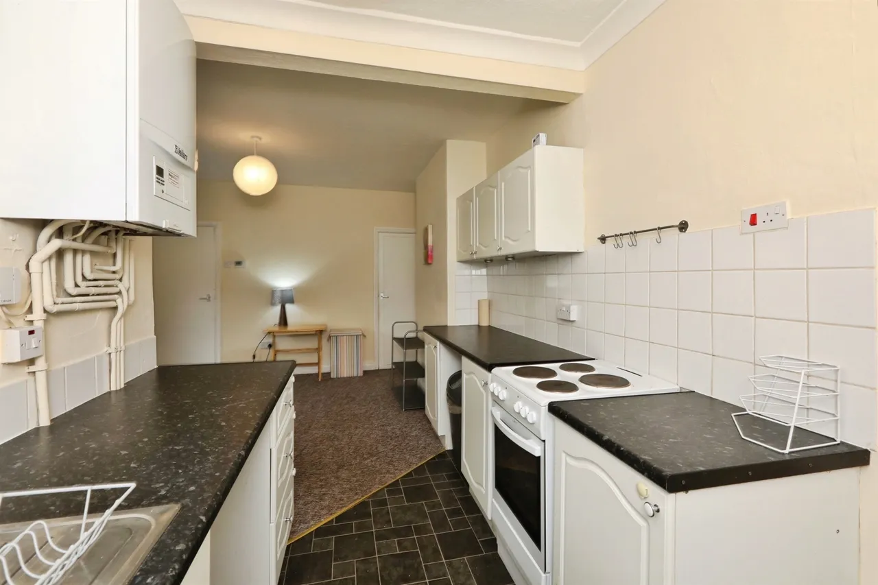 Welbeck Street, Whitwell, S80, photo 5