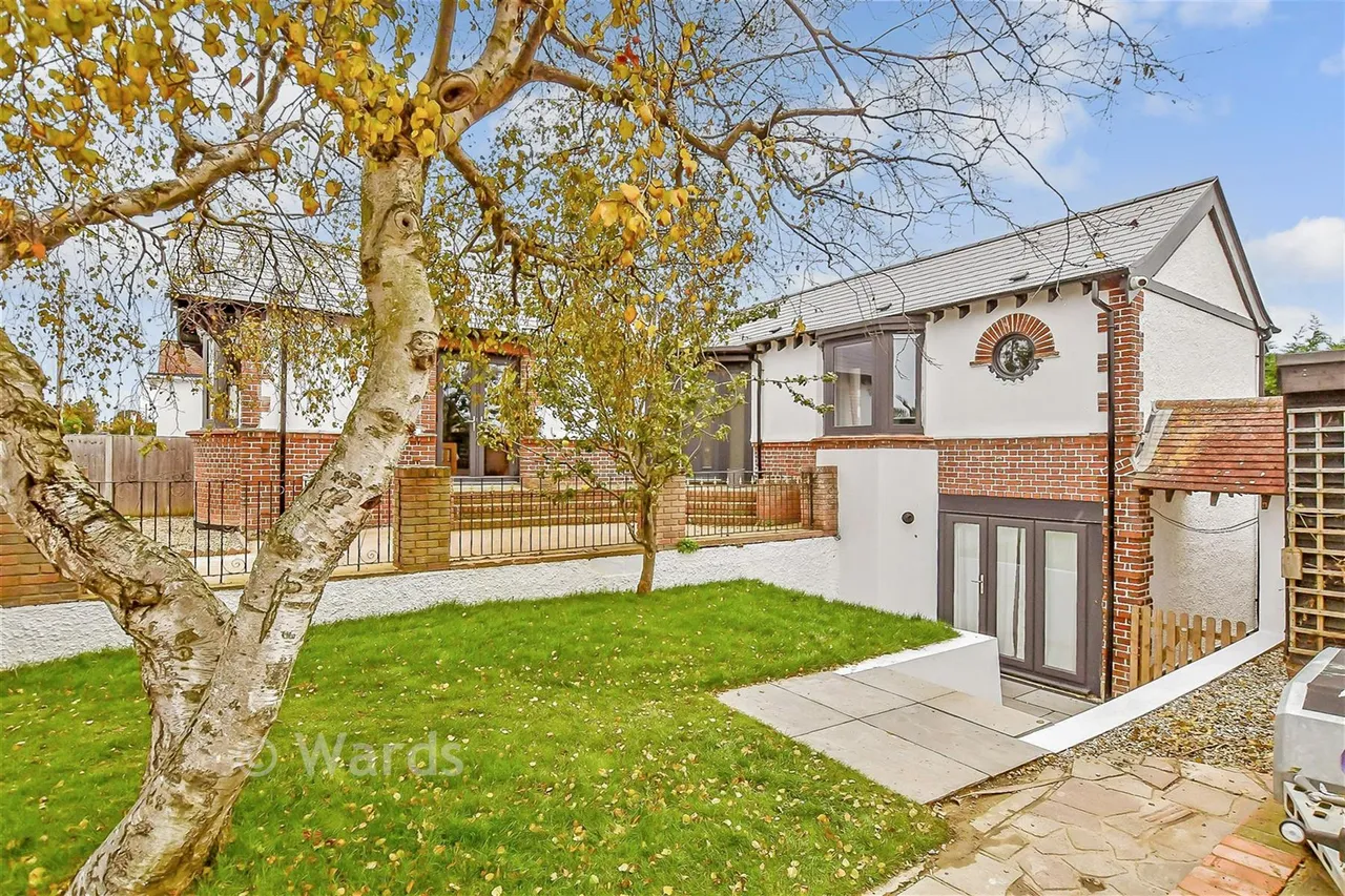 4 bed house for sale, The Broadway, Herne Bay, CT6