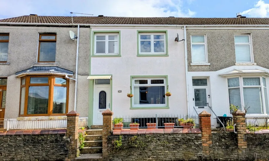 3 bed house for sale, Cromwell Street, Merthyr Tydfil