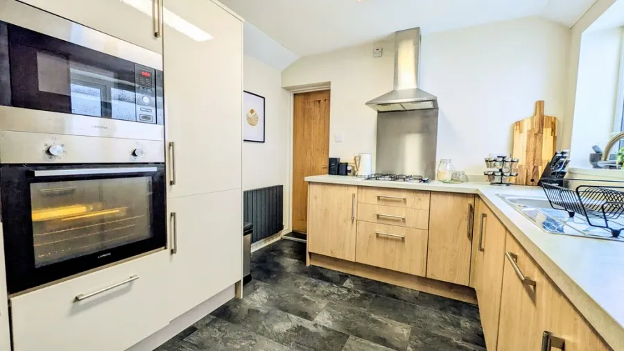 Cromwell Street, Merthyr Tydfil, photo 8