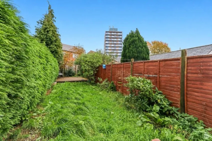 Royle Green Road, Manchester, photo 9