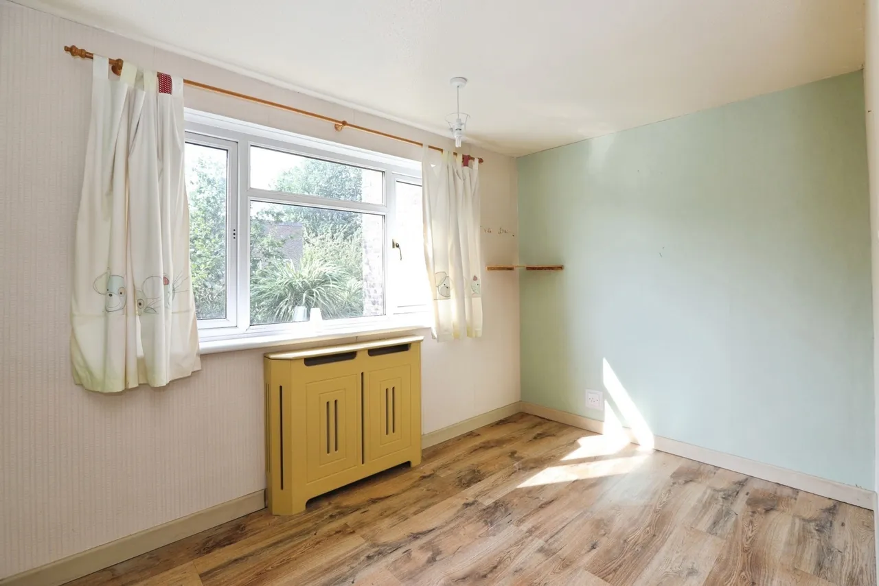 Colonsay Road, Crawley, RH11, photo 10