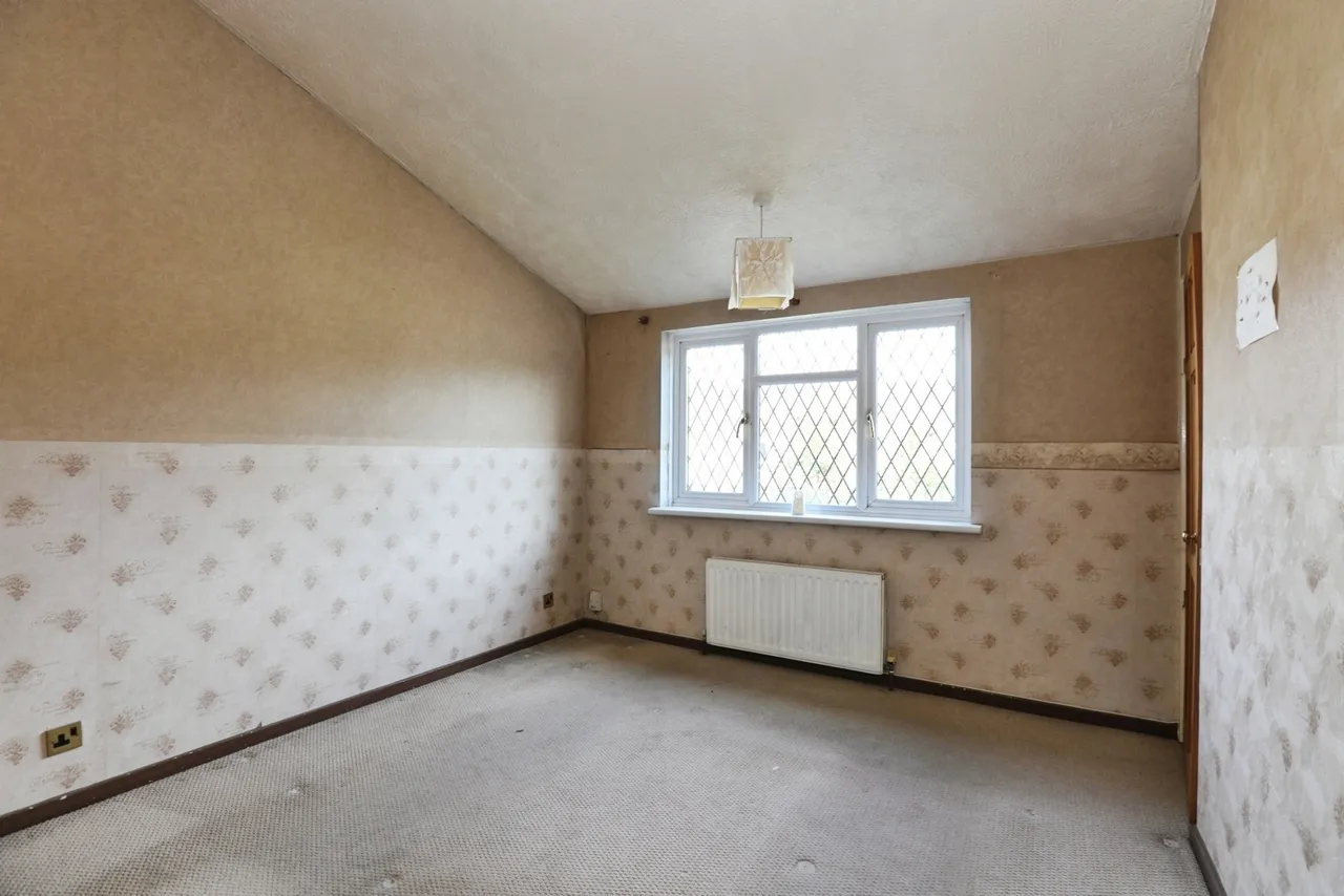 Colonsay Road, Crawley, RH11, photo 8