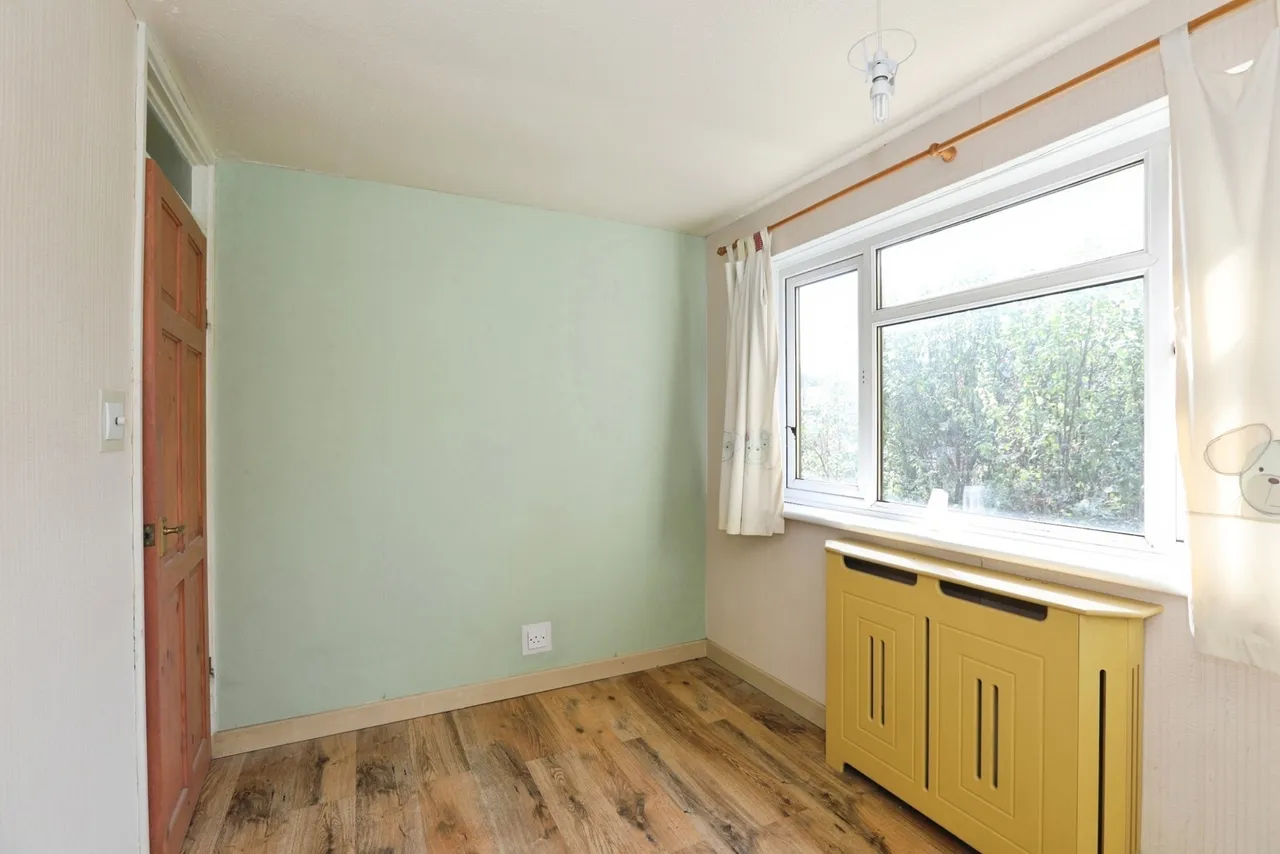 Colonsay Road, Crawley, RH11, photo 13