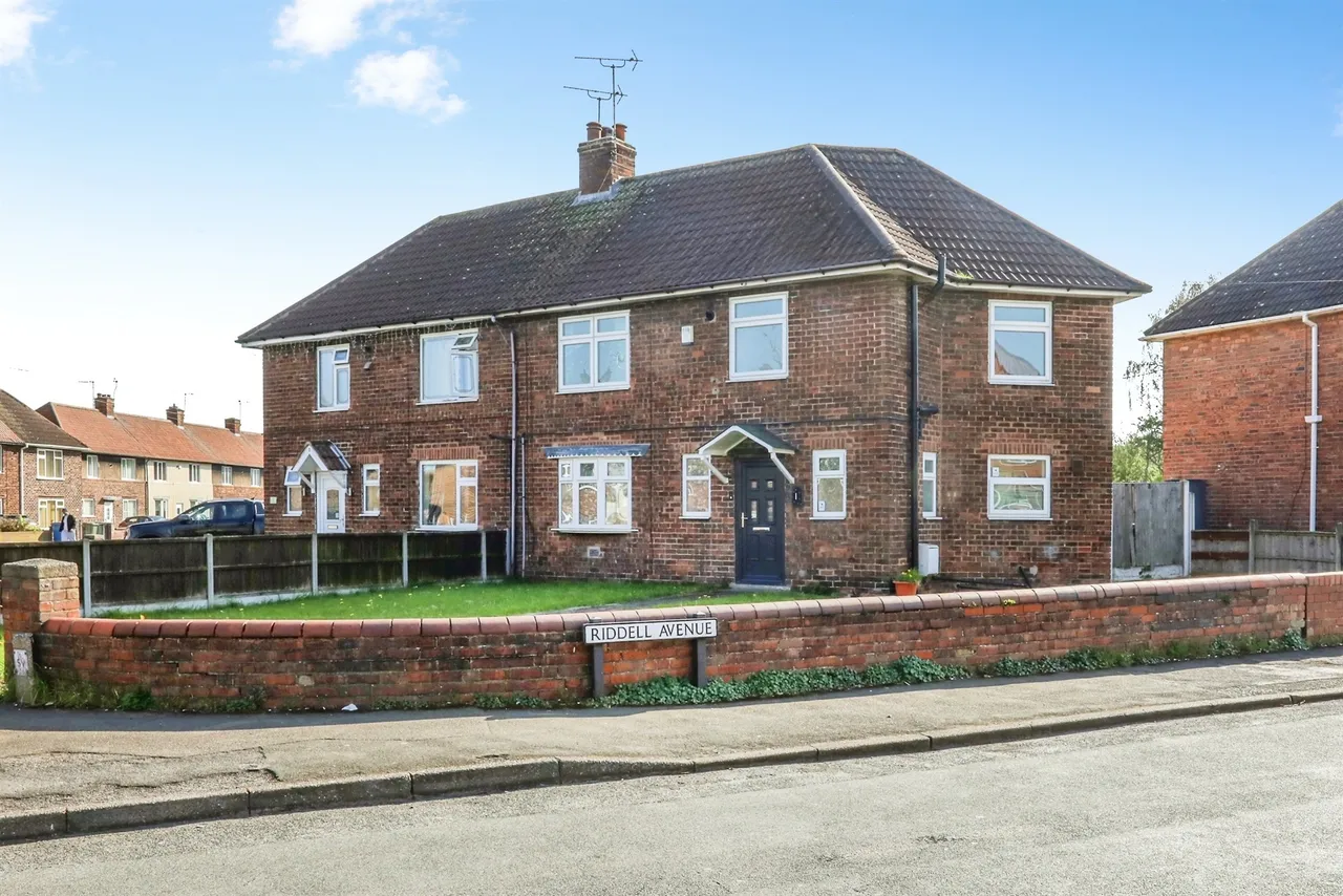 4 bed house for sale — Riddell Avenue, Langold, Worksop