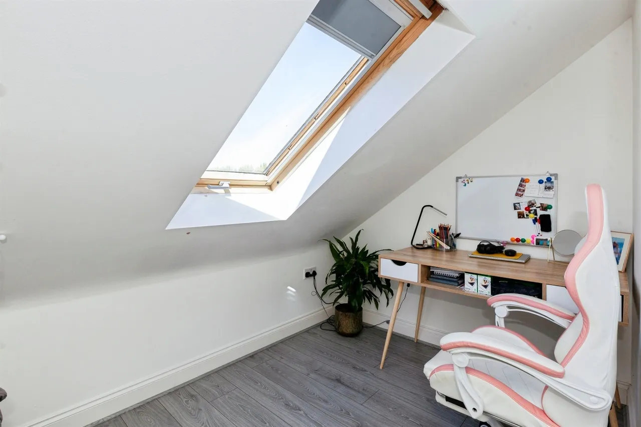 Telford Drive, Slough, SL1, photo 11