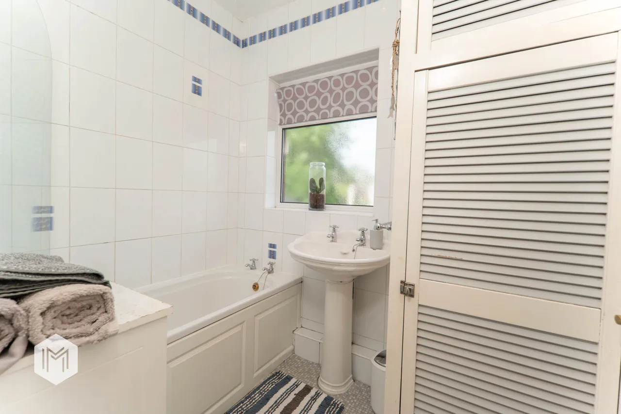 Norfolk Drive, Farnworth, Bolton, BL4 7JS, photo 5