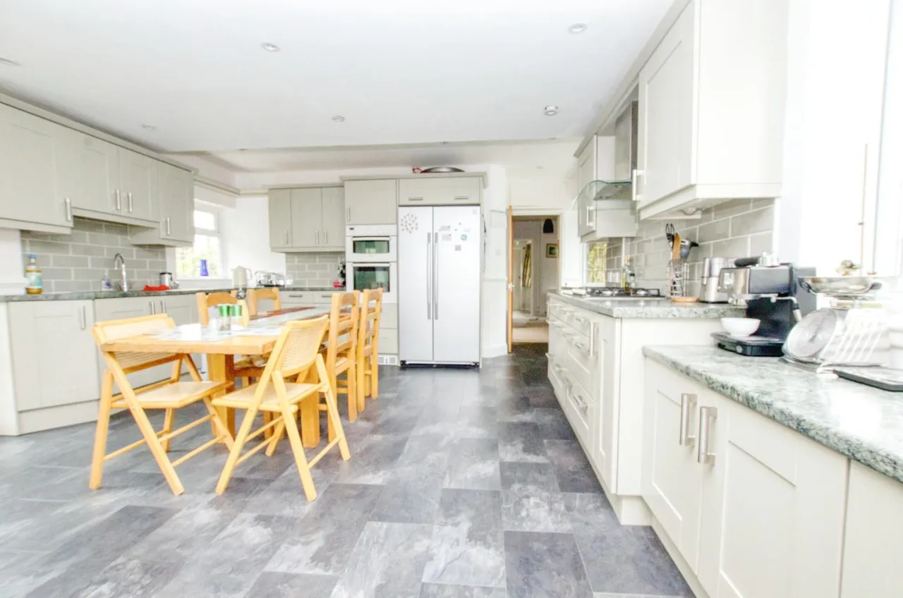 West End Road, West End, Southampton, SO30 3BH, photo 12