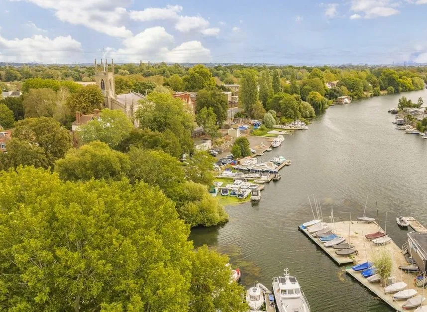 Thames Close, Hampton, TW12, photo 2