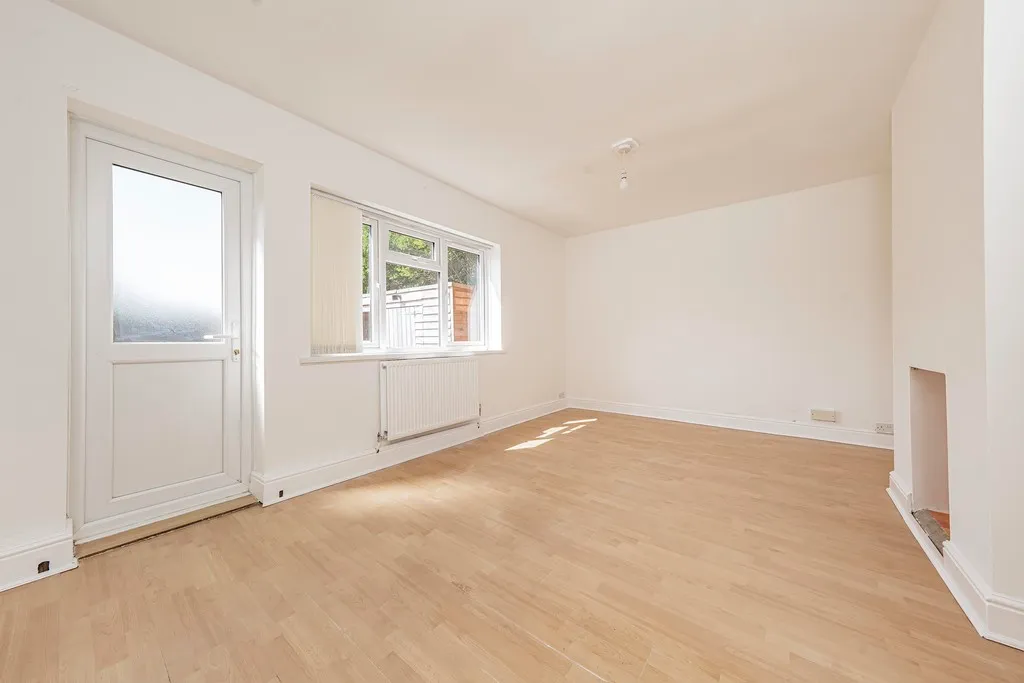 St. Peters Road, Cowley, UB8, photo 19