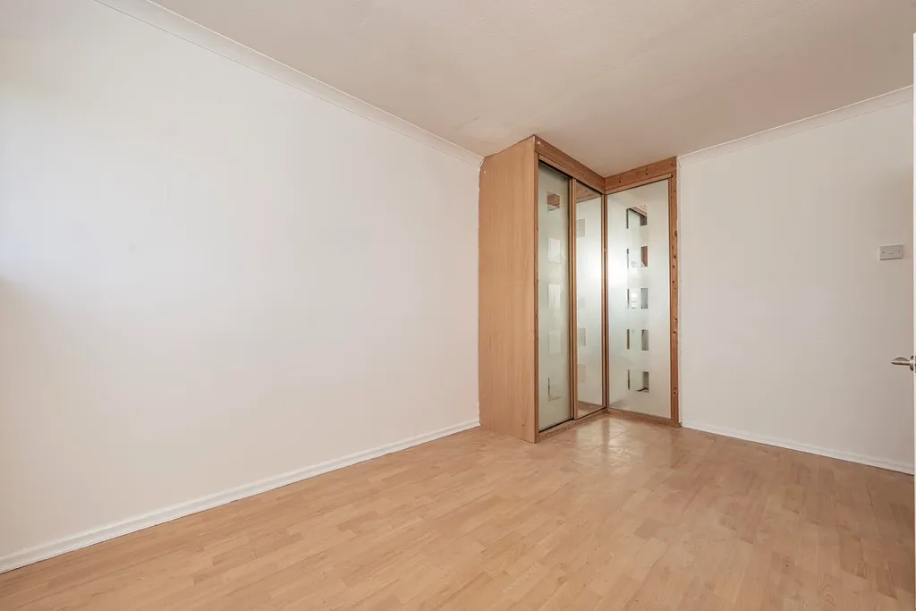 St. Peters Road, Cowley, UB8, photo 28