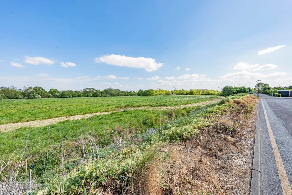 St. Peters Road, Cowley, UB8, photo 17
