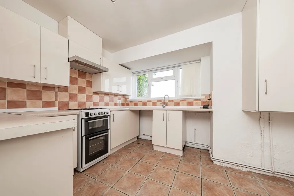 St. Peters Road, Cowley, UB8, photo 6