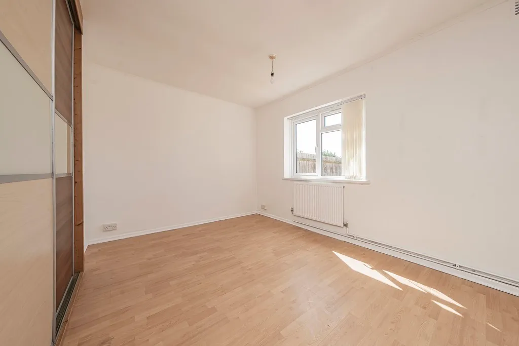 St. Peters Road, Cowley, UB8, photo 25