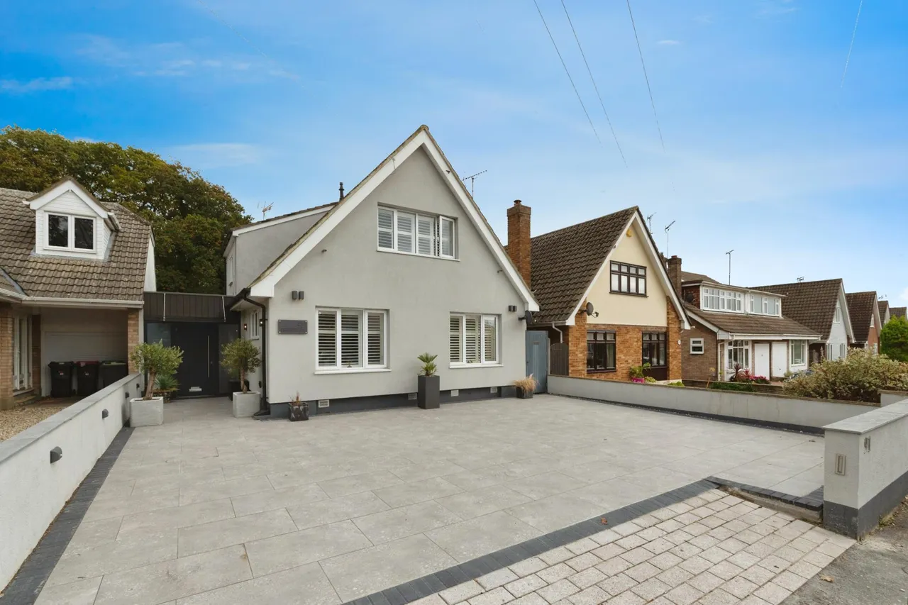 5 bed house for sale, Eastwood Old Road, Leigh-on-sea, SS9