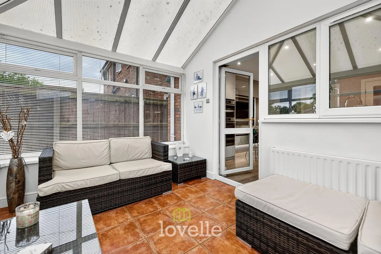 Tintagel Way, New Waltham, DN36, photo 14