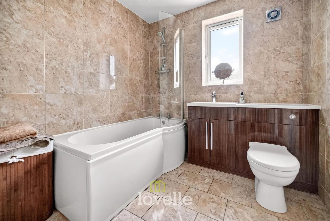 Tintagel Way, New Waltham, DN36, photo 28
