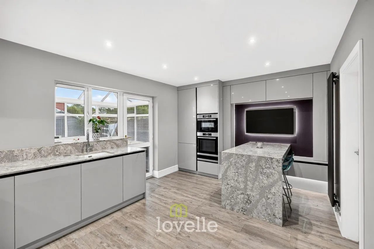 Tintagel Way, New Waltham, DN36, photo 3