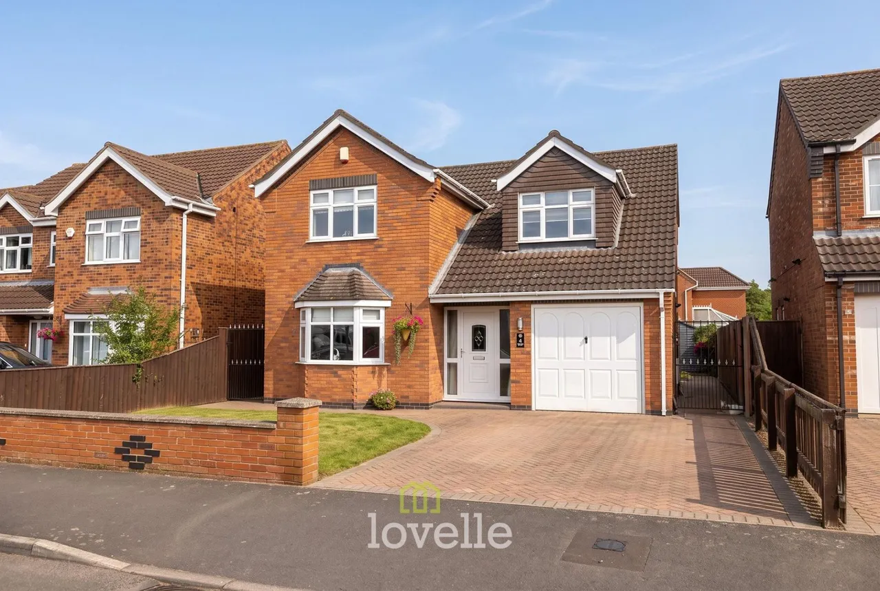 4 bed house for sale, Tintagel Way, New Waltham, DN36